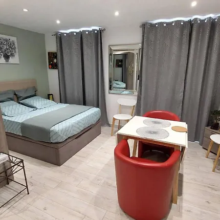 Apartament Lumineux Avec Stationnement Proche Monaco, Nice, Et Gare Mentona